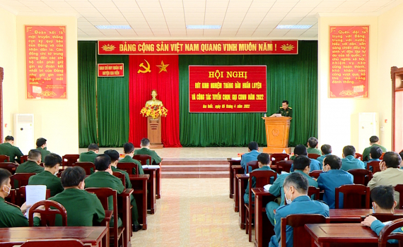 Gia Viễn r&uacute;t kinh nghiệm c&ocirc;ng t&aacute;c huấn luyện th&aacute;ng đầu năm 2022