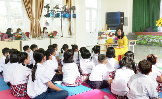 Chuy&ecirc;n đề Ng&agrave;y s&aacute;ch Việt Nam tại Hoa Lư
