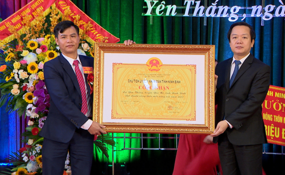 Y&ecirc;n Thắng đ&oacute;n bằng c&ocirc;ng nhận x&atilde; đạt chuẩn n&ocirc;ng th&ocirc;n mới n&acirc;ng cao