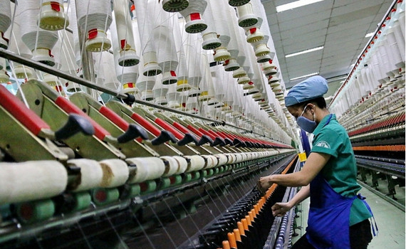 3 th&aacute;ng đầu năm 2022: Xuất nhập khẩu tăng gần 15%, xuất si&ecirc;u 809 triệu USD