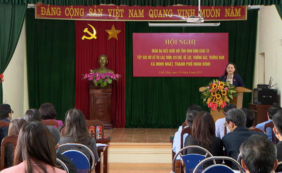 Đo&agrave;n ĐBQH tỉnh tiếp x&uacute;c cử tri x&atilde; Ninh Nhất
