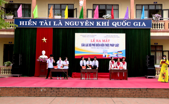 Trường THCS L&yacute; Tự Trọng ra mắt C&acirc;u lạc bộ phổ biến kiến thức ph&aacute;p luật trong học sinh