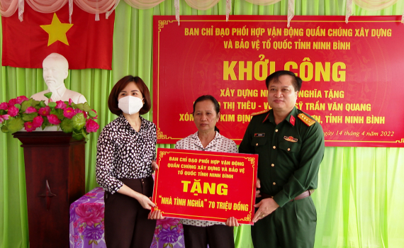 Khởi c&ocirc;ng x&acirc;y dựng nh&agrave; t&igrave;nh nghĩa cho gia đ&igrave;nh ch&iacute;nh s&aacute;ch tại x&atilde; Kim Định