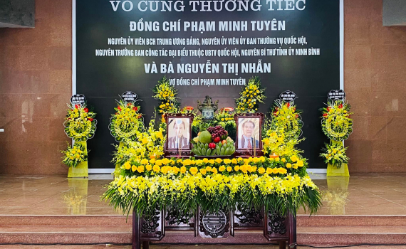 Cử h&agrave;nh trọng thể lễ viếng đồng ch&iacute; Phạm Minh Tuy&ecirc;n