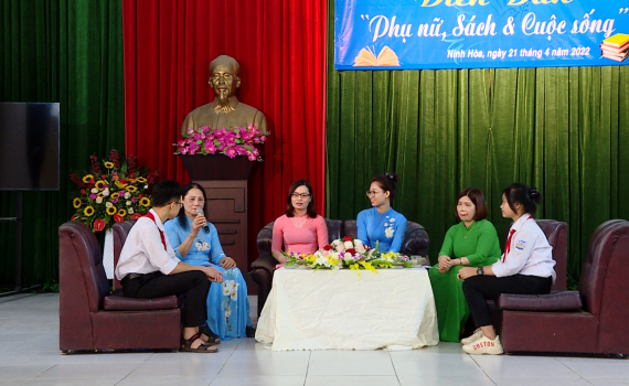 Diễn đ&agrave;n &ldquo;Phụ nữ, S&aacute;ch v&agrave; Cuộc sống&rdquo;
