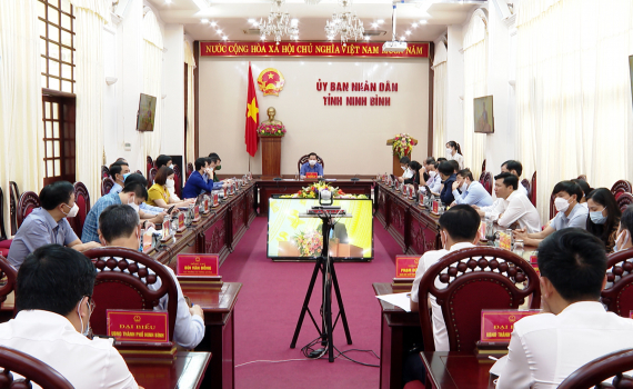 Triển khai Chương tr&igrave;nh mục ti&ecirc;u quốc gia x&acirc;y dựng n&ocirc;ng th&ocirc;n mới v&agrave; giảm ngh&egrave;o bền vững giai đoạn 2021-2025