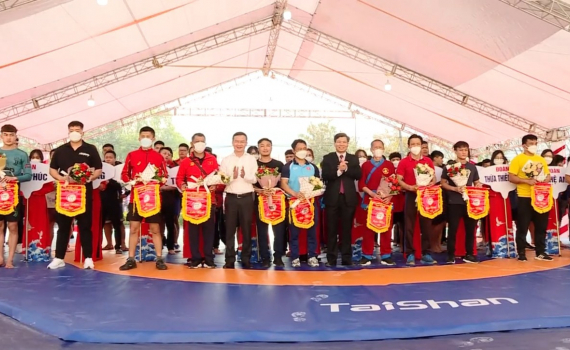 Khai mạc Giải v&ocirc; địch c&uacute;p c&aacute;c CLB vật d&acirc;n tộc quốc gia năm 2022