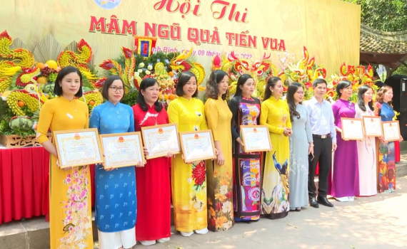 S&ocirc;i nổi c&aacute;c hoạt động văn h&oacute;a tại Lễ hội Hoa Lư