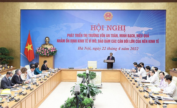 Thủ tướng Phạm Minh Ch&iacute;nh: Sẽ ban h&agrave;nh Nghị quyết về ph&aacute;t triển ổn định thị trường vốn