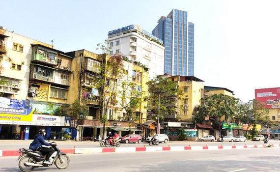 Tối v&agrave; đ&ecirc;m 2-4, nhiều khu vực trong cả nước c&oacute; mưa v&agrave; d&ocirc;ng