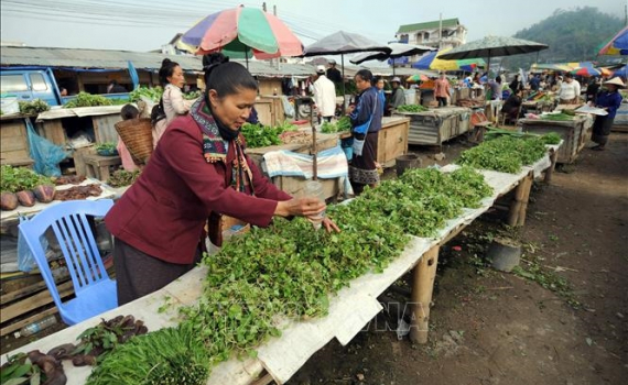L&agrave;o tăng lương tối thiểu cho người lao động