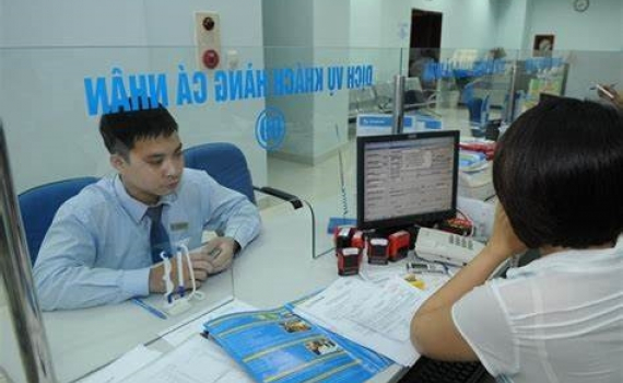 Ng&acirc;n h&agrave;ng Nh&agrave; nước tiếp tục điều chỉnh giảm l&atilde;i suất từ 0,3-0,5%/năm