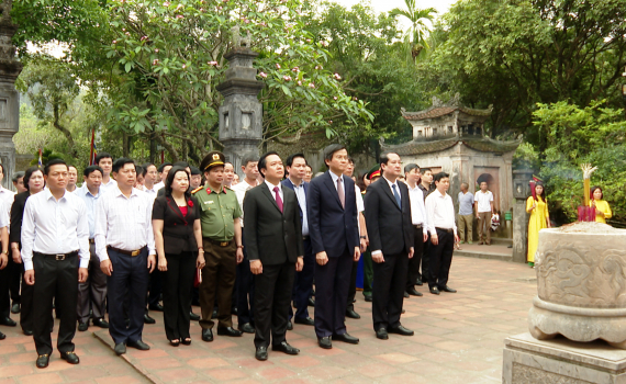 Lễ d&acirc;ng hương nh&acirc;n Kỷ niệm 1055 năm Nh&agrave; nước Đại Cồ Việt v&agrave; Lễ hội Hoa Lư 2023