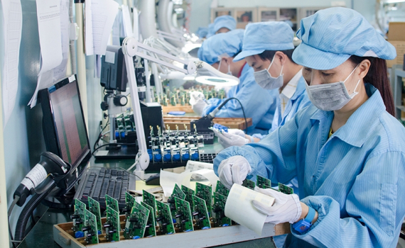 Sản xuất c&ocirc;ng nghiệp những th&aacute;ng đầu năm "lao dốc", v&igrave; đ&acirc;u?