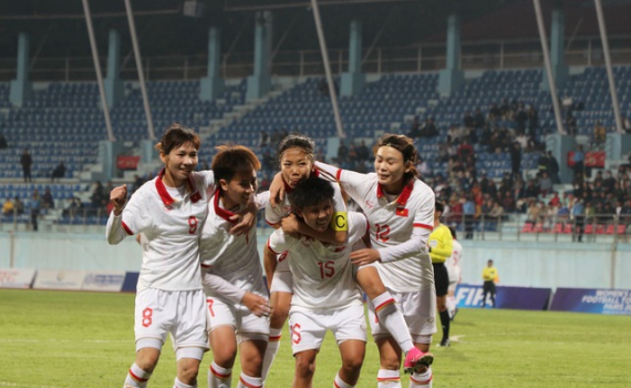 V&ograve;ng loại Olympic: Học tr&ograve; thắng đậm nhưng HLV Mai Đức Chung vẫn chưa h&agrave;i l&ograve;ng