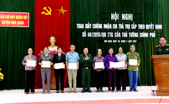 Nho Quan chi trả trợ cấp một lần cho c&aacute;c đối tượng ch&iacute;nh s&aacute;ch