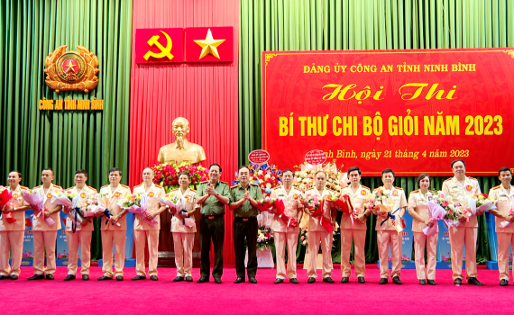 Hội thi B&iacute; thư Chi bộ giỏi trong lực lượng C&ocirc;ng an