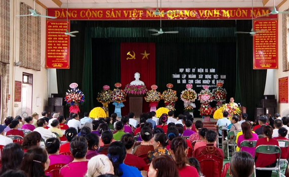 Gặp mặt kỷ niệm Ng&agrave;y truyền thống ng&agrave;nh X&acirc;y dựng v&agrave; Cụm C&ocirc;ng nghiệp Hệ Dưỡng