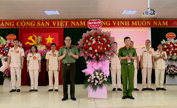 Hội thi B&iacute; thư Chi bộ giỏi trong Đảng bộ C&ocirc;ng an th&agrave;nh phố Ninh B&igrave;nh