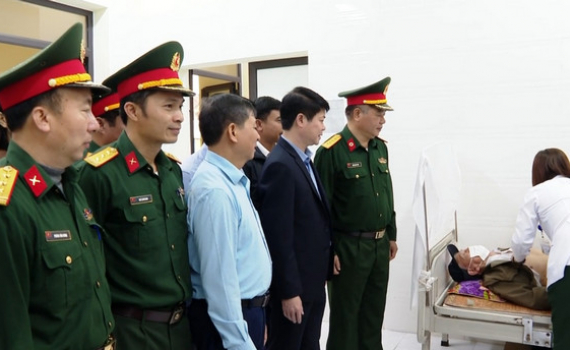 Kh&aacute;m chữa bệnh miễn ph&iacute; cho đối tượng ch&iacute;nh s&aacute;ch tại x&atilde; Hồi Ninh, huyện Kim Sơn