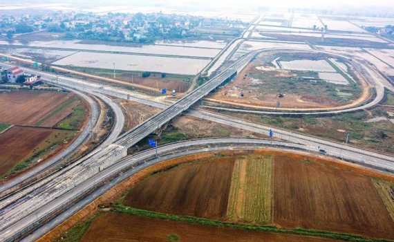 Bộ Giao th&ocirc;ng vận tải: Triển khai đầu tư trạm dừng nghỉ tr&ecirc;n cao tốc Bắc &ndash; Nam ph&iacute;a Đ&ocirc;ng
