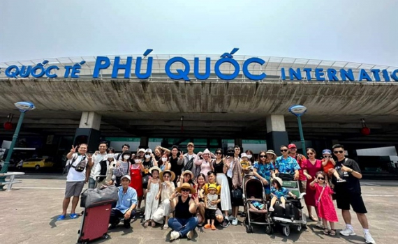 Thanh tra Bộ Văn h&oacute;a thể thao v&agrave; du lịch lưu &yacute; kh&aacute;ch t&igrave;m hiểu kỹ c&aacute;c g&oacute;i tour du lịch gi&aacute; rẻ