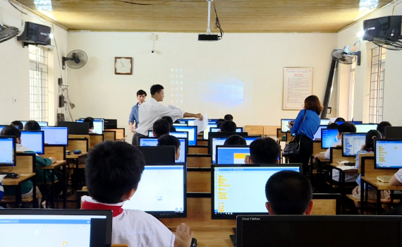 Hội thi tin học trẻ th&agrave;nh phố Ninh B&igrave;nh lần thứ 14