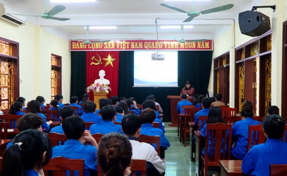 Tam Điệp ph&aacute;t triển Đảng trong c&aacute;c Trường THPT