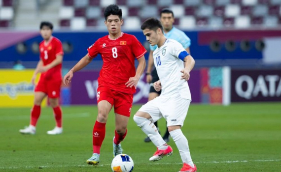 U23 Việt Nam thi đấu cố gắng trước Uzbekistan