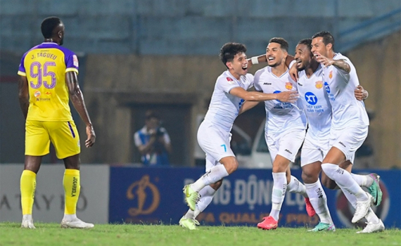 V&ograve;ng 14 V-League: Nam Định khẳng định sức mạnh dẫn đầu