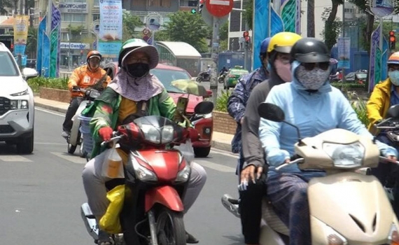Thời tiết h&ocirc;m nay (20-4): Nắng n&oacute;ng ở khu vực T&acirc;y Bắc v&agrave; Nam Bộ