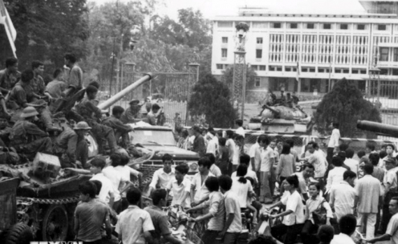 30-4 trong k&yacute; ức bạn b&egrave; Mỹ Latin
