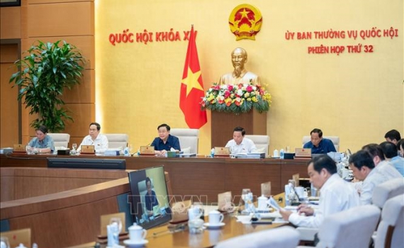 Điều chỉnh chương tr&igrave;nh x&acirc;y dựng luật, ph&aacute;p lệnh năm 2024