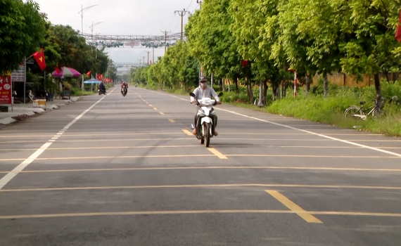 Nho Quan đầu tư hạ tầng giao th&ocirc;ng c&aacute;c x&atilde; v&ugrave;ng d&acirc;n tộc thiểu số