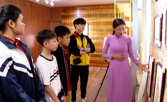 Kh&ocirc;ng gian trải nghiệm &ldquo;Hoa Lư trong t&ocirc;i&rdquo; tại Trung t&acirc;m bảo tồn di t&iacute;ch lịch sử, văn h&oacute;a Cố đ&ocirc; Hoa Lư