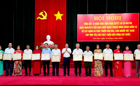 Kim Sơn tổng kết 10 năm thực hiện Nghị quyết số 33 của Ban Chấp h&agrave;nh Trung ương Đảng