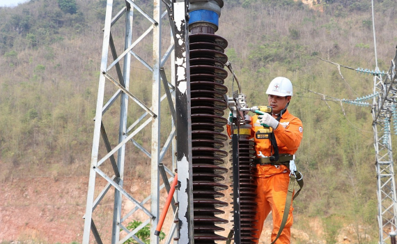 Ti&ecirc;u thụ điện đạt kỷ lục mới, EVN khuyến c&aacute;o tiết kiệm điện