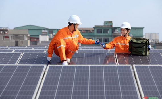 Bộ C&ocirc;ng Thương n&ecirc;u l&yacute; do v&igrave; sao đề xuất điện mặt trời m&aacute;i nh&agrave; tự sản tự ti&ecirc;u gi&aacute; 0 đồng