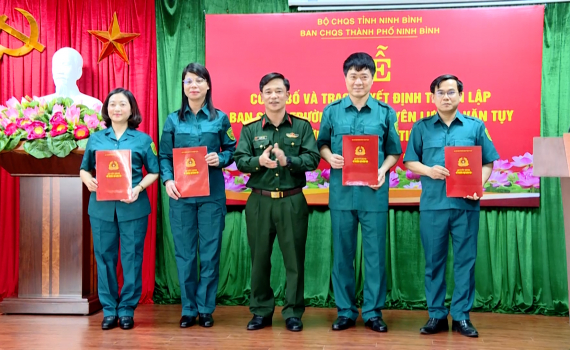 Th&agrave;nh lập Ban Chỉ huy Qu&acirc;n sự c&aacute;c trường THPT tr&ecirc;n địa b&agrave;n huyện Kim Sơn, th&agrave;nh phố Ninh B&igrave;nh 