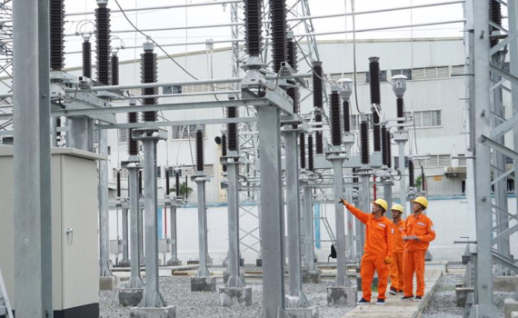 Thủ tướng y&ecirc;u cầu triển khai quyết liệt, đồng bộ c&aacute;c giải ph&aacute;p bảo đảm cung ứng điện trong thời gian cao điểm