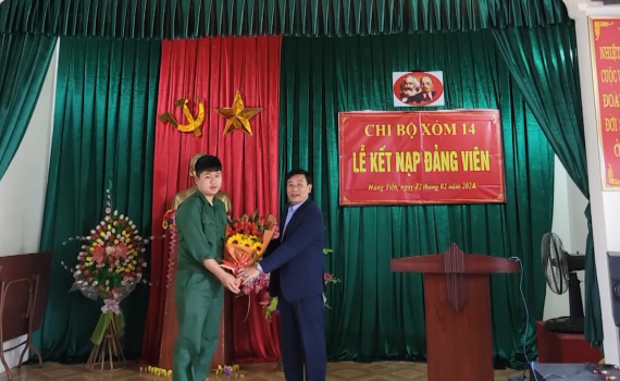 Kim Sơn quan t&acirc;m kết nạp đảng vi&ecirc;n mới