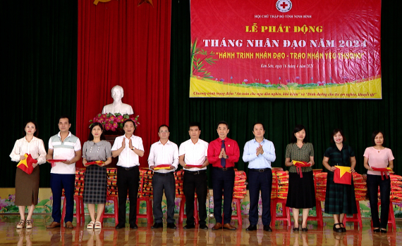 Ph&aacute;t động Th&aacute;ng Nh&acirc;n đạo năm 2024