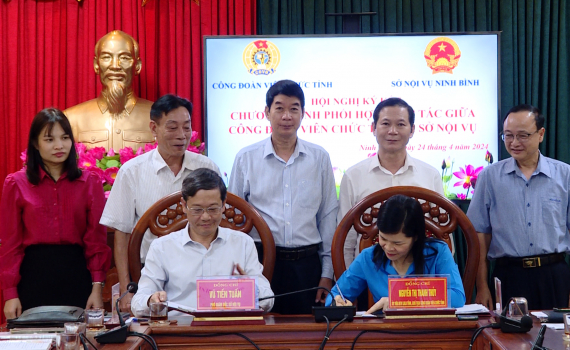 K&yacute; kết Chương tr&igrave;nh phối hợp về tuy&ecirc;n truyền cải c&aacute;ch h&agrave;nh ch&iacute;nh