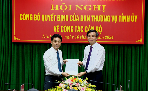 C&ocirc;ng bố Quyết định của Ban Thường vụ Tỉnh uỷ về c&ocirc;ng t&aacute;c c&aacute;n bộ