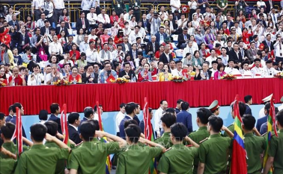 Lễ kỷ niệm, diễu binh, diễu h&agrave;nh 50 năm Ng&agrave;y giải ph&oacute;ng miền Nam, thống nhất đất nước