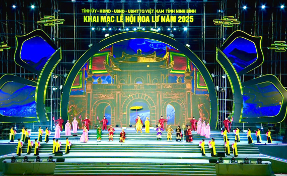 Long trọng khai mạc Lễ hội Hoa Lư năm 2025