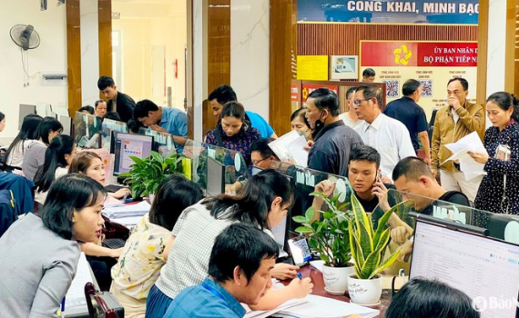 Ph&acirc;n c&ocirc;ng sửa đổi, bổ sung, ban h&agrave;nh VBQPPL kết th&uacute;c hoạt động của cấp huyện v&agrave; tổ chức ch&iacute;nh quyền địa phương 2 cấp