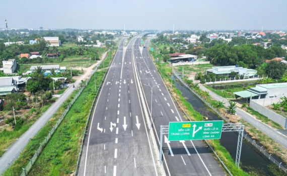 Kh&aacute;nh th&agrave;nh 5 dự &aacute;n th&agrave;nh phần cao tốc Bắc-Nam v&agrave;o 19/4