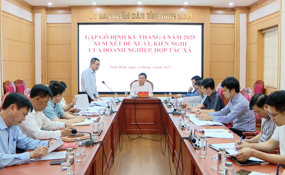 UBND tỉnh gặp gỡ, đối thoại với doanh nghiệp th&aacute;ng 4