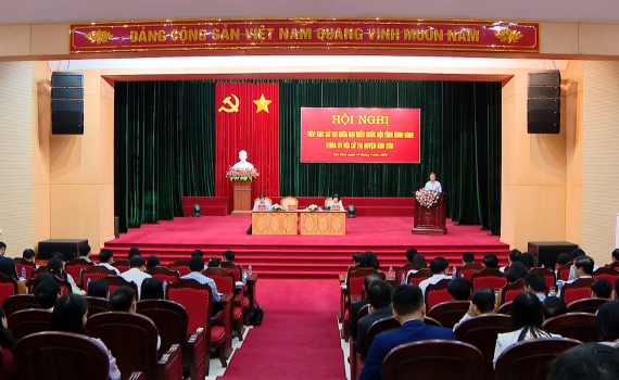 Đại biểu Quốc hội tỉnh kh&oacute;a XV tiếp x&uacute;c cử tri huyện Kim Sơn, Y&ecirc;n M&ocirc;